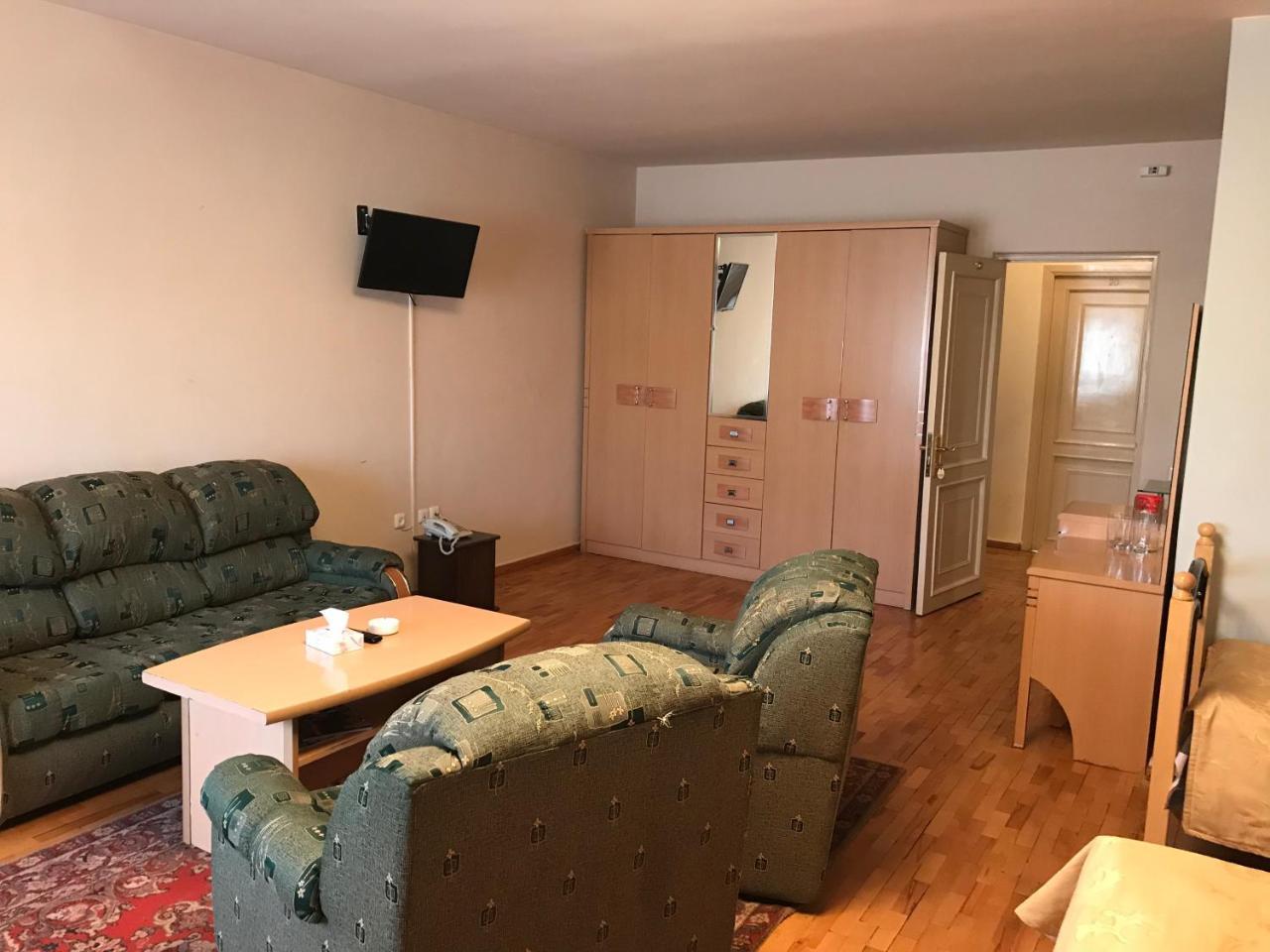 Hotel Aliq Tsaghkadzor Bagian luar foto